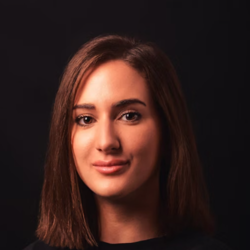 Woman with straight brown hair